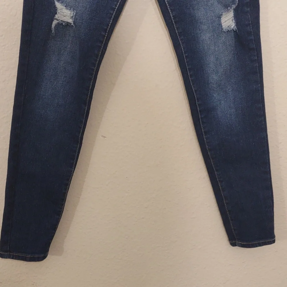 USED BLUE SAVVY DISTRESSED JEANS FRAY ON POCKETS SIZE 5/27 BLUE INSEAM 25INCH - Picture 5 of 14